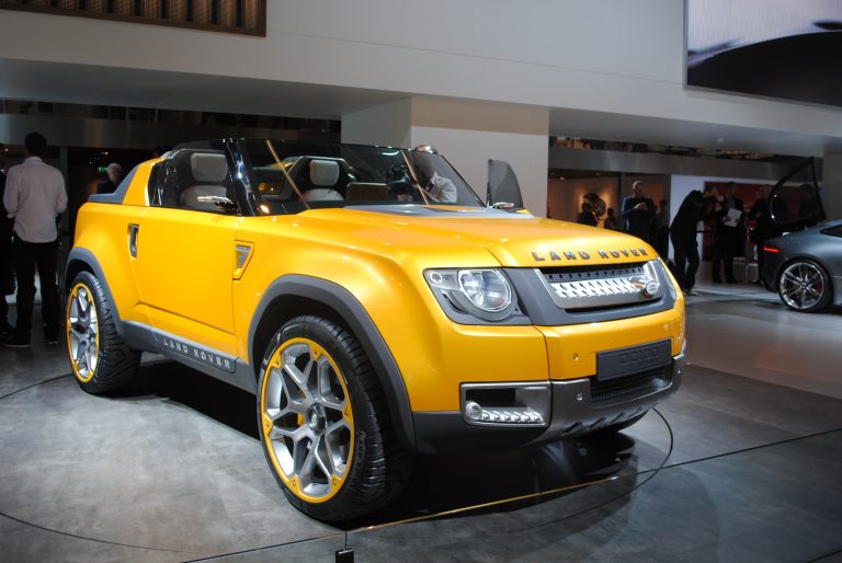 Land_Rover_DC100_Sport_(6149244943)